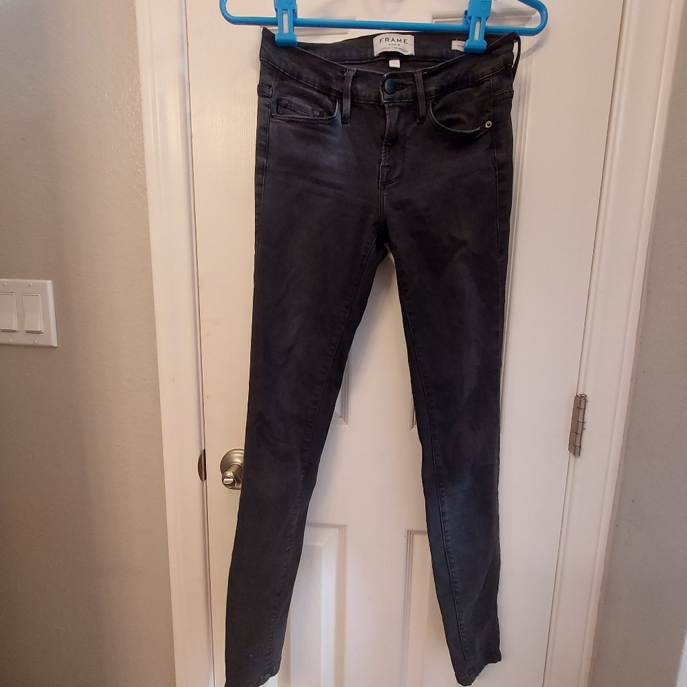 Frame le skinny de jeanne in knightrider wash